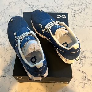 ON woman’s sneakers size 10.5